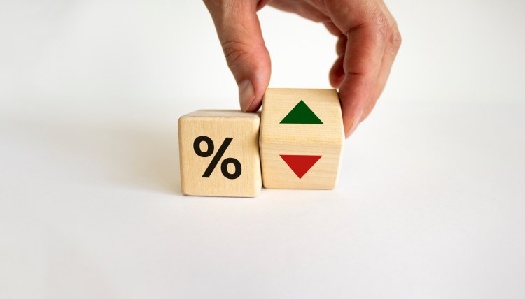 STH实际价格低于比特币价格——分析未来可能出现10%的调整的原因